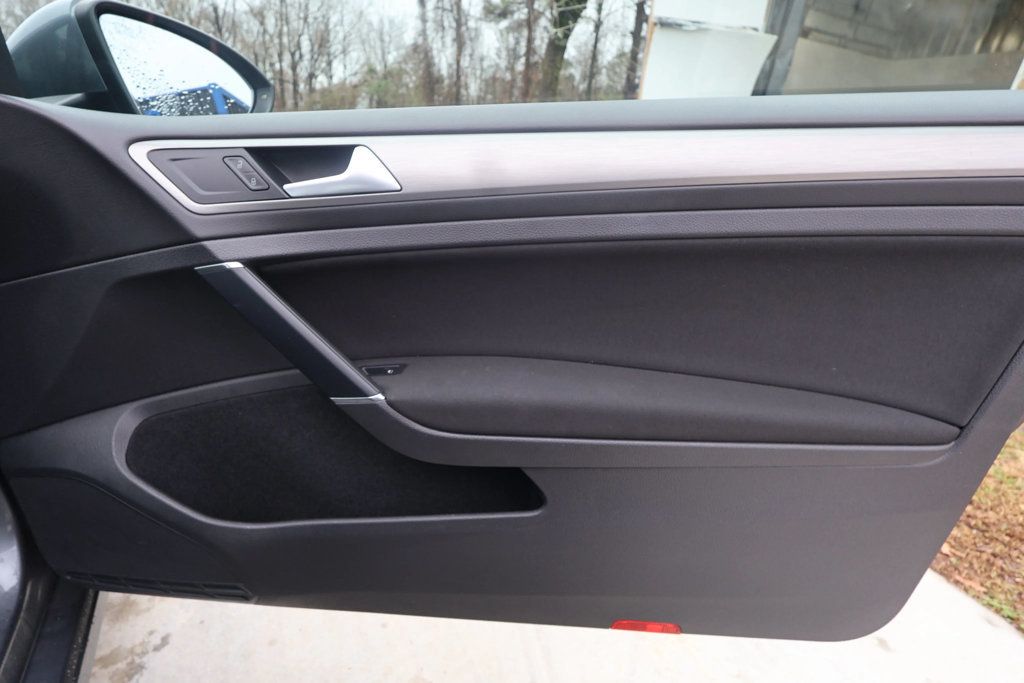 2015 Volkswagen Golf LAUNCH EDITION, 1 OWNER, MANUAL TRANS, BLUETOOTH, TOUCHSCREEN!!  - 22940766 - 29
