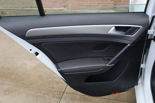 2015 Volkswagen Golf S - 23068074 - 15