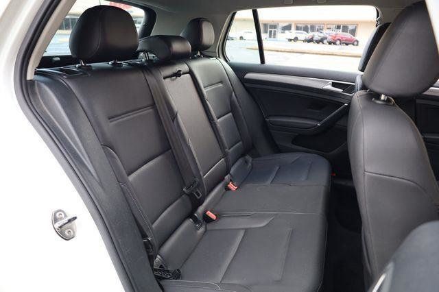 2015 Volkswagen Golf S - 23068074 - 19