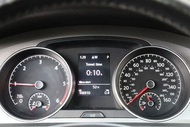 2015 Volkswagen Golf S - 23068074 - 38