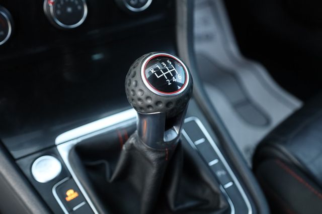 2015 Volkswagen Golf GTI  - 22928737 - 36