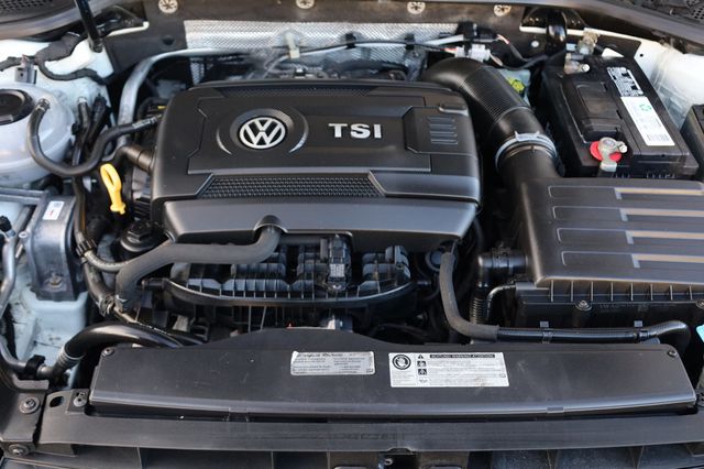 2015 Volkswagen Golf GTI 2dr HB Man SE w/Performance Pkg - 22928737 - 9