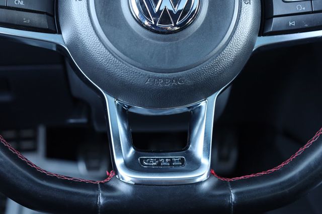 2015 Volkswagen Golf GTI 2dr HB Man SE w/Performance Pkg - 22928737 - 40