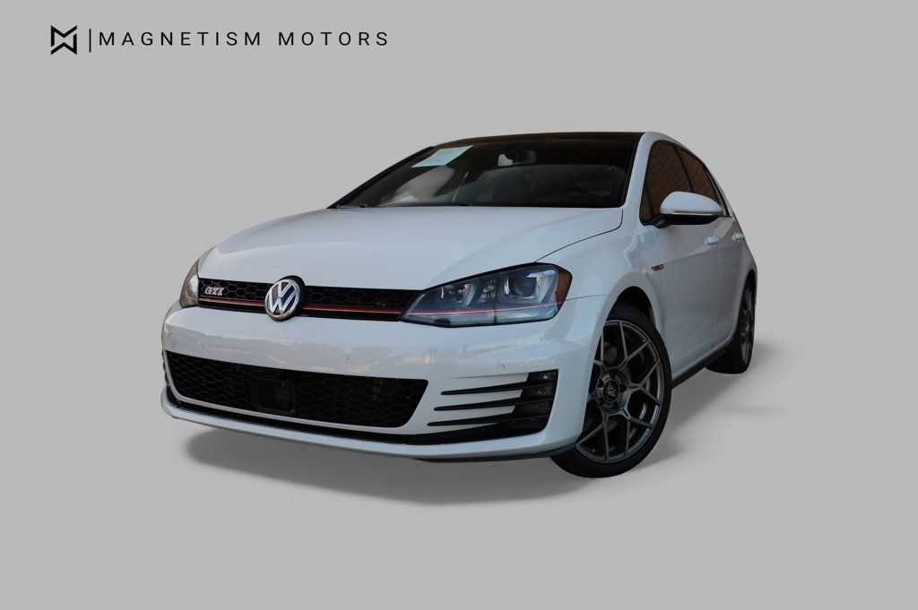 2015 Volkswagen Golf GTI SE Performance photo 4