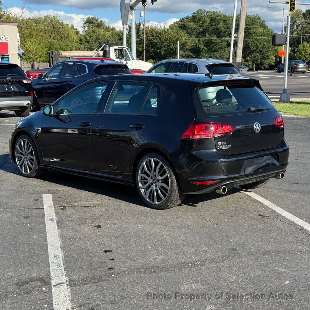 Volkswagen Golf GTI photo 10