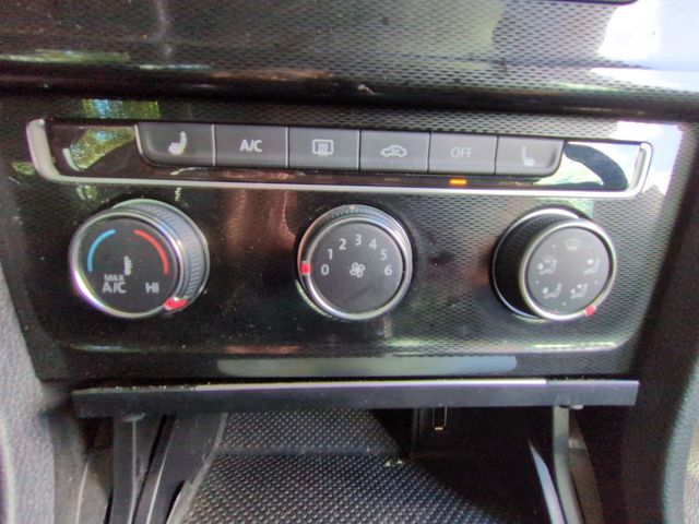 2015 Volkswagen Golf GTI SE - 22949885 - 18