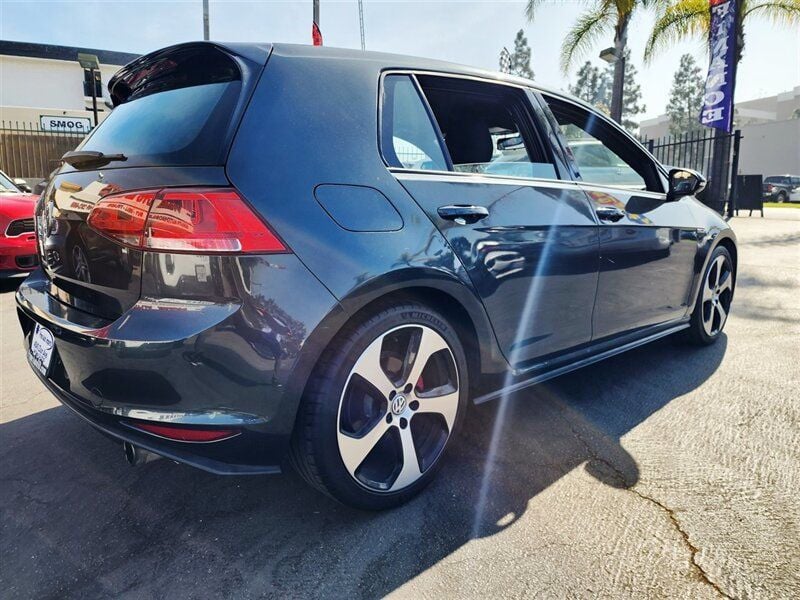 2015 Volkswagen Golf GTI SE - 22648045 - 5