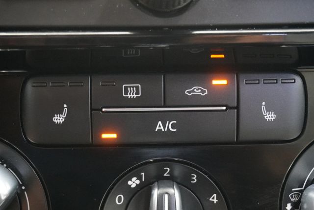2015 Volkswagen Jetta Sedan  - 23035290 - 18