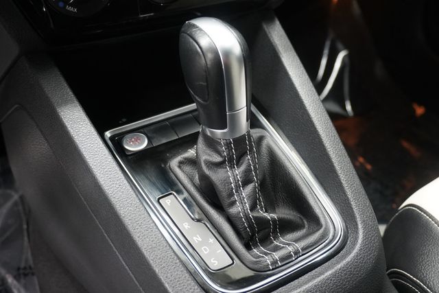2015 Volkswagen Jetta Sedan  - 23035290 - 19