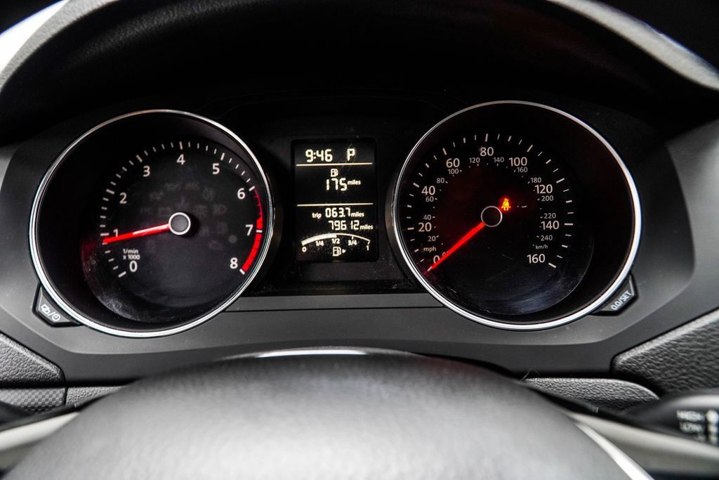 Volkswagen Jetta photo 26