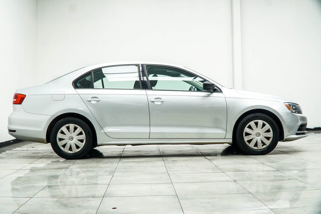 Volkswagen Jetta photo 7