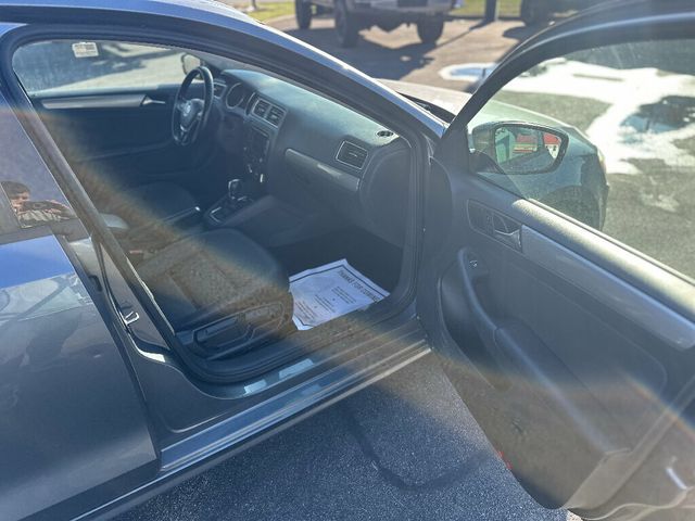 2015 Volkswagen Jetta Sedan 4dr Automatic SE w/Connectivity/Navigation PZEV - 22973890 - 4