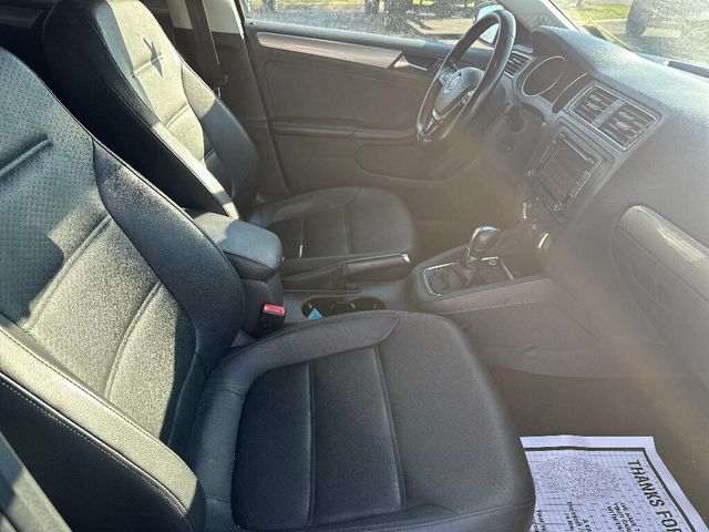 2015 Volkswagen Jetta Sedan 4dr Automatic SE w/Connectivity/Navigation PZEV - 22973890 - 5