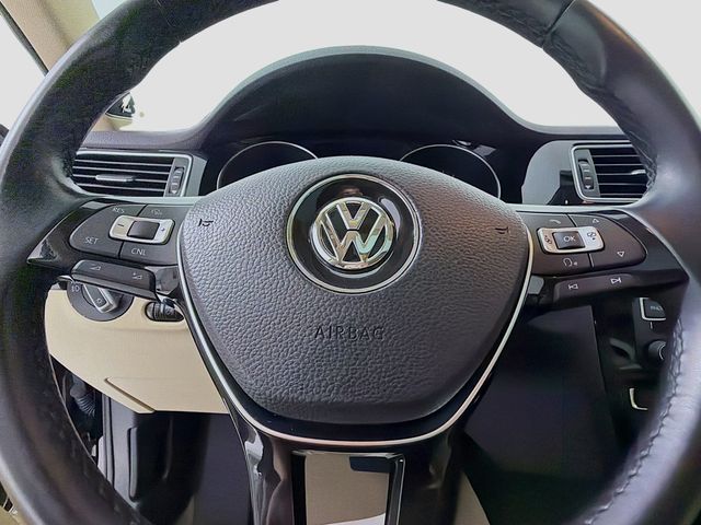 2015 Volkswagen Jetta Sedan 4dr DSG 2.0L TDI SEL - 23054236 - 10