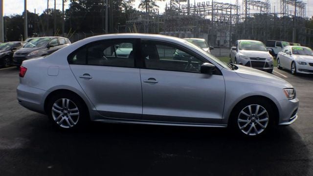 2015 Volkswagen Jetta Sedan BASE - 22655265 - 8