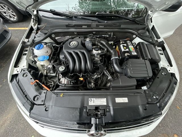 2015 Volkswagen Jetta Sedan BASE - 23021576 - 10