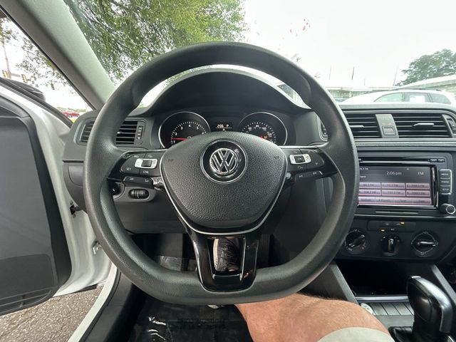 2015 Volkswagen Jetta Sedan BASE - 23021576 - 14