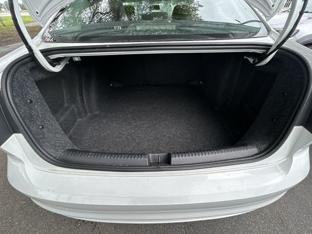 2015 Volkswagen Jetta Sedan BASE - 23021576 - 21