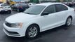 2015 Volkswagen Jetta Sedan BASE - 23021576 - 3