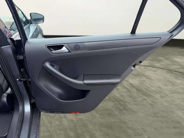 2015 Volkswagen Jetta Sedan S 4dr Sedan 6A - 23009022 - 24