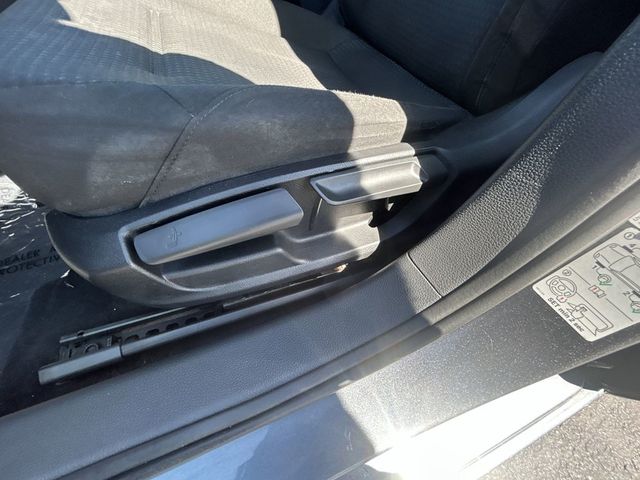 2015 Volkswagen Jetta Sedan SE - 23014244 - 12