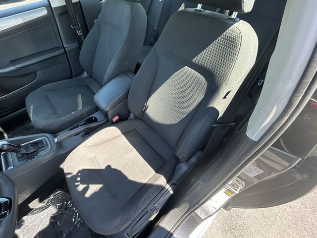 2015 Volkswagen Jetta Sedan SE - 23014244 - 13