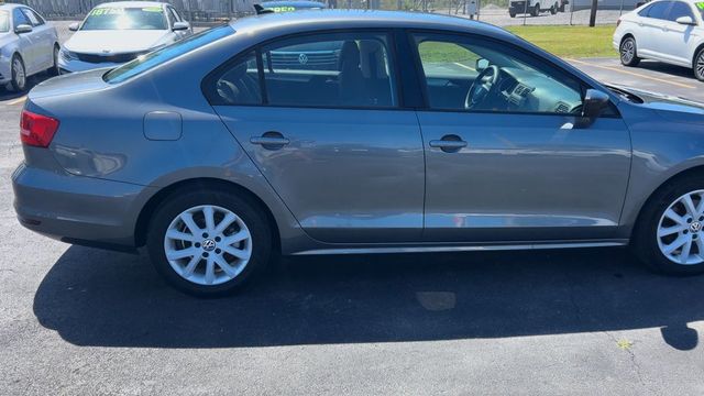 2015 Volkswagen Jetta Sedan SE - 23014244 - 8
