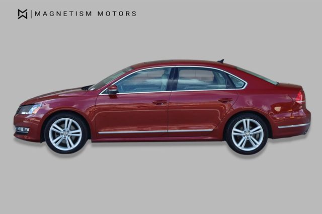 2015 Volkswagen Passat 1.8T SE w/Sunroof & Nav - 23048387 - 1