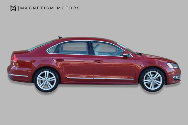 2015 Volkswagen Passat 1.8T SE w/Sunroof & Nav - 23048387 - 2