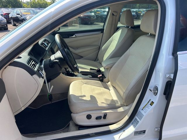 2015 Volkswagen Passat 4dr Sedan 1.8T Automatic Limited Edition - 23066301 - 7