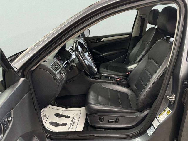 2015 Volkswagen Passat 4dr Sedan 1.8T Automatic Limited Edition - 23014118 - 11