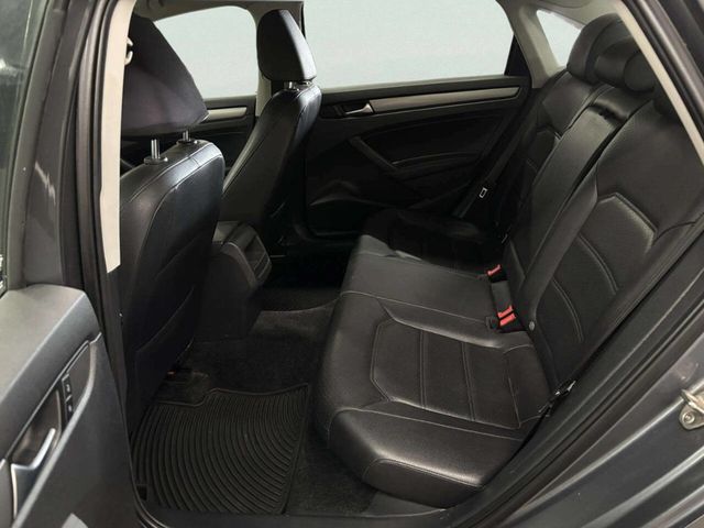 2015 Volkswagen Passat 4dr Sedan 1.8T Automatic Limited Edition - 23014118 - 13