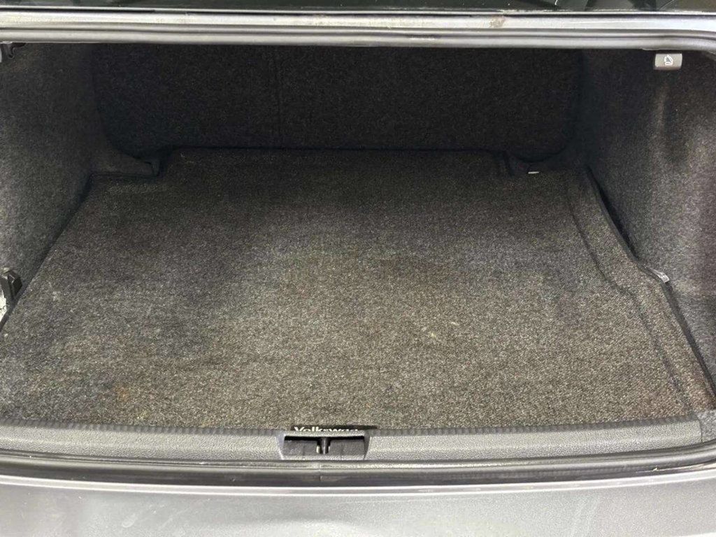 2015 Volkswagen Passat 4dr Sedan 1.8T Automatic Limited Edition - 23014118 - 15