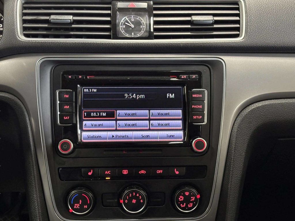 2015 Volkswagen Passat 4dr Sedan 1.8T Automatic Limited Edition - 23014118 - 23