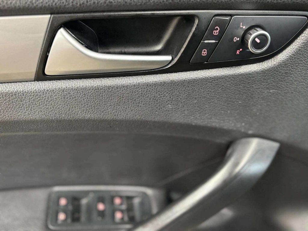 2015 Volkswagen Passat 4dr Sedan 1.8T Automatic Limited Edition - 23014118 - 26