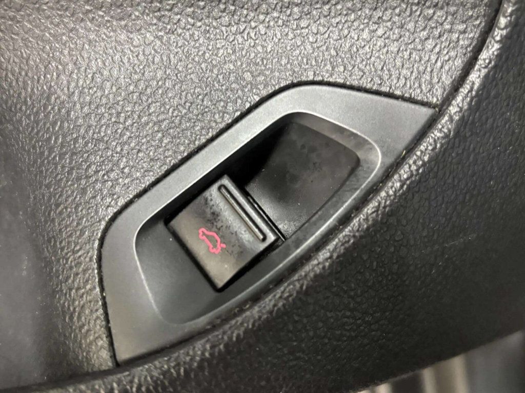 2015 Volkswagen Passat 4dr Sedan 1.8T Automatic Limited Edition - 23014118 - 27