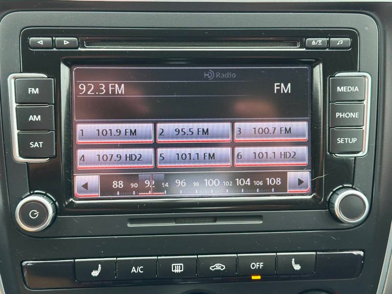 2015 Volkswagen Passat 4dr Sedan 1.8T Automatic Limited Edition PZEV - 22928587 - 38