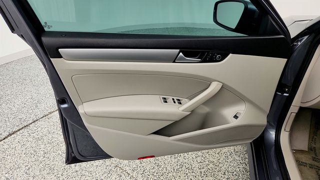 2015 Volkswagen Passat 4dr Sedan 1.8T Automatic Limited Edition PZEV w/ Heated Seats - 22996818 - 9