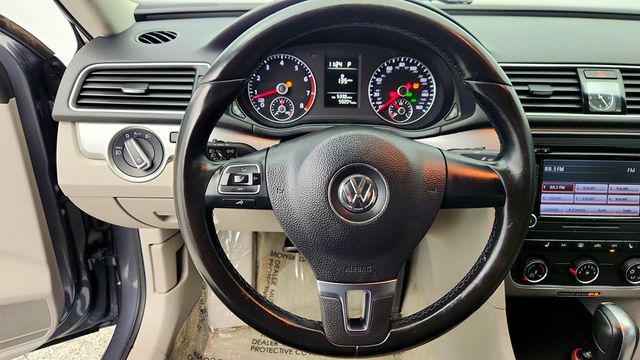 2015 Volkswagen Passat 4dr Sedan 1.8T Automatic Limited Edition PZEV w/ Heated Seats - 22996818 - 12