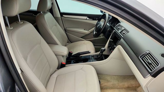 2015 Volkswagen Passat 4dr Sedan 1.8T Automatic Limited Edition PZEV w/ Heated Seats - 22996818 - 22