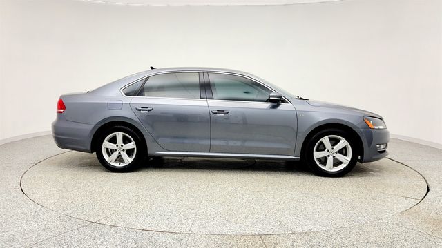 2015 Volkswagen Passat 4dr Sedan 1.8T Automatic Limited Edition PZEV w/ Heated Seats - 22996818 - 3