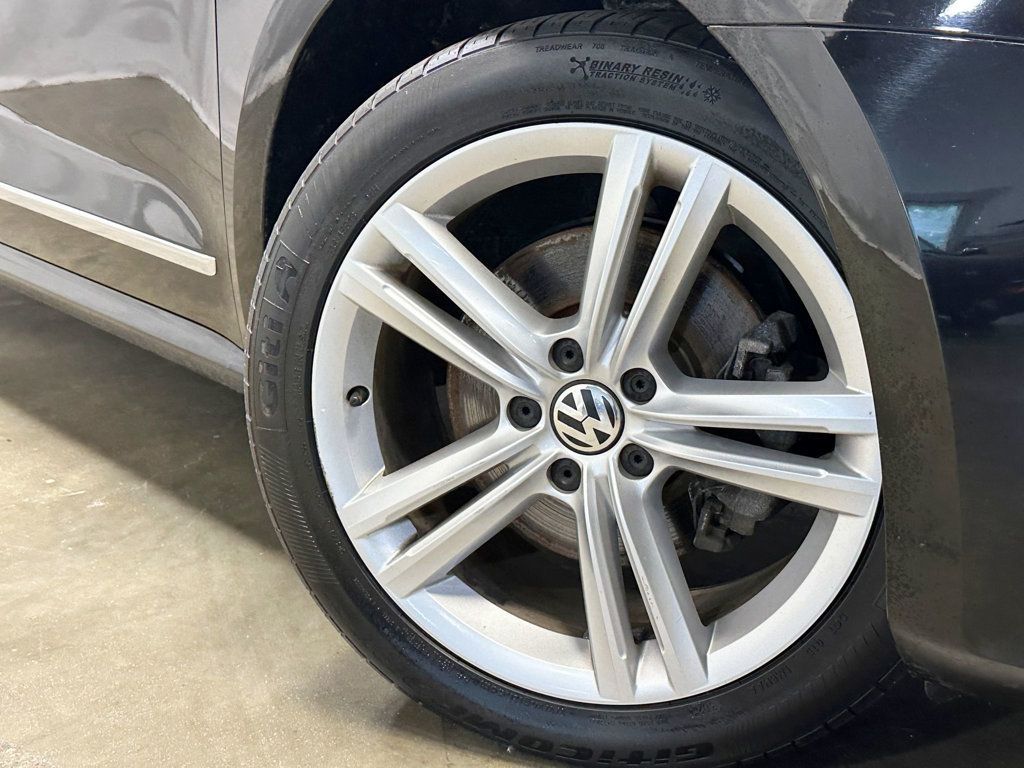 2015 Volkswagen Passat 4dr Sedan 1.8T Automatic SEL Premium PZEV - 23037922 - 12