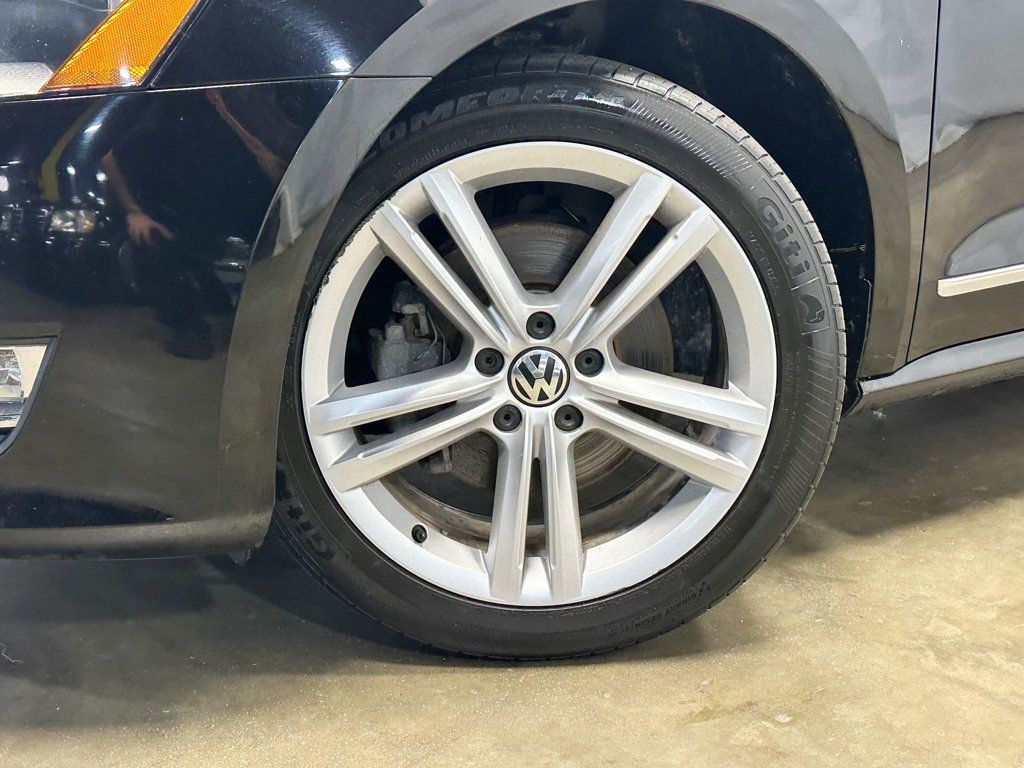 2015 Volkswagen Passat 4dr Sedan 1.8T Automatic SEL Premium PZEV - 23037922 - 13