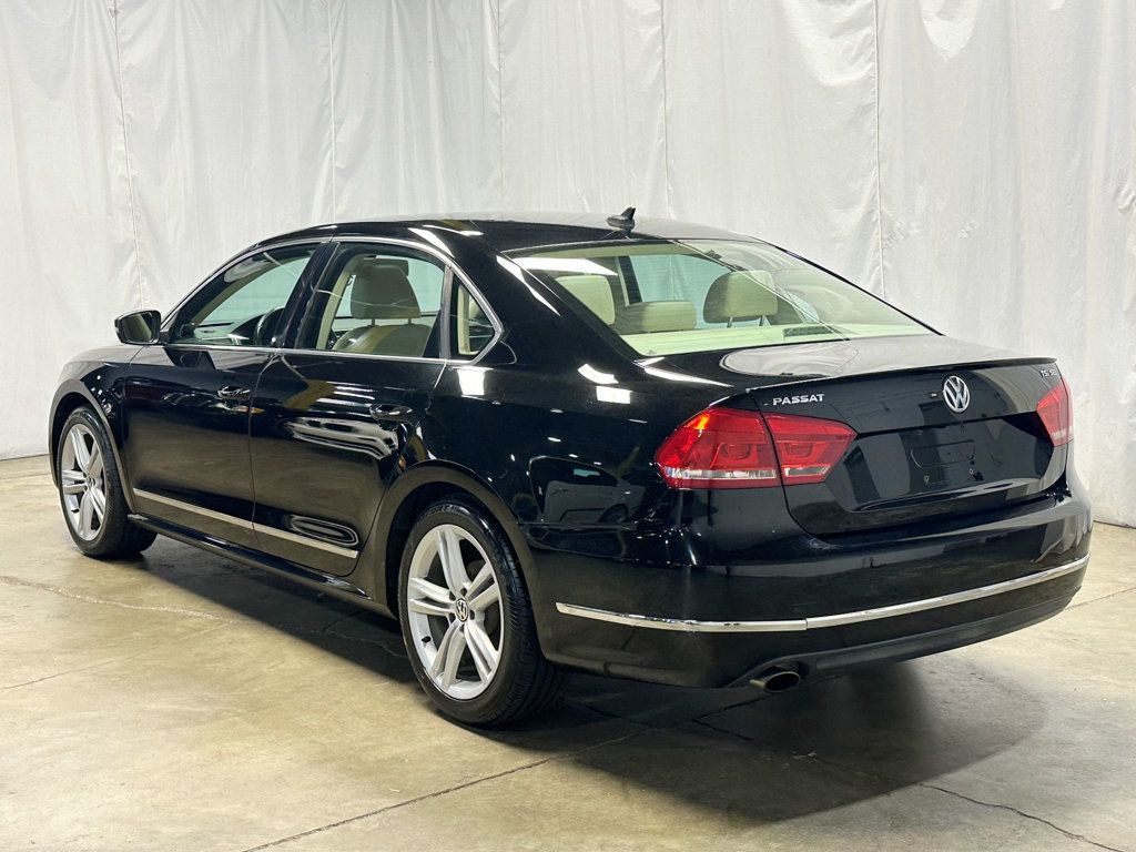 2015 Volkswagen Passat 4dr Sedan 1.8T Automatic SEL Premium PZEV - 23037922 - 4