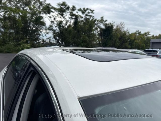 2015 Volkswagen Passat 4dr Sedan 1.8T Automatic SE PZEV - 23092910 - 4