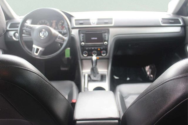 2015 Volkswagen Passat 4dr Sedan 1.8T Automatic SE PZEV - 22999996 - 6