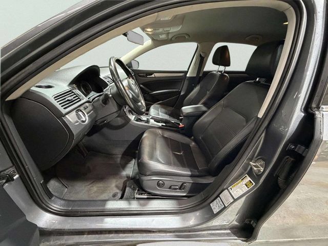 2015 Volkswagen Passat 4dr Sedan 1.8T Automatic SE PZEV - 22955574 - 11