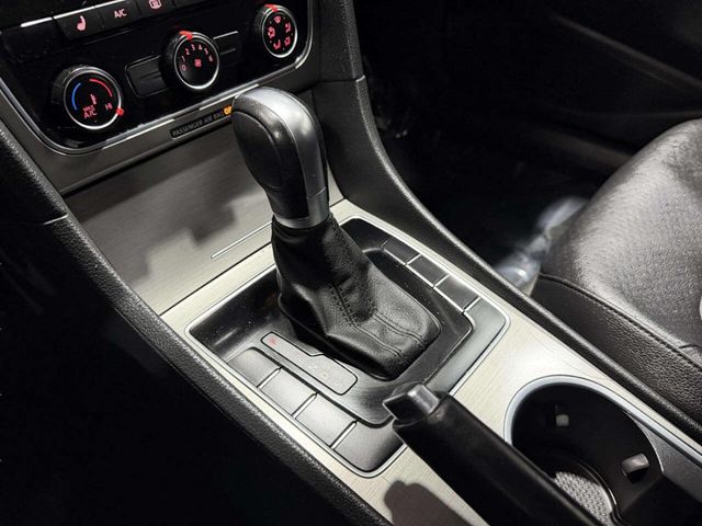 2015 Volkswagen Passat 4dr Sedan 1.8T Automatic SE PZEV - 22955574 - 45