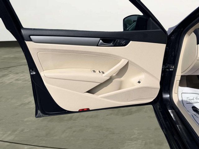 2015 Volkswagen Passat 4dr Sedan 1.8T Automatic SE PZEV - 23019056 - 14