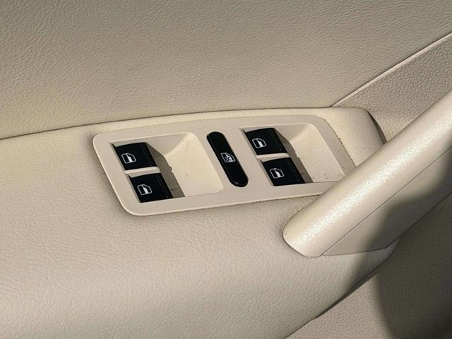 2015 Volkswagen Passat 4dr Sedan 1.8T Automatic SE PZEV - 23019056 - 15